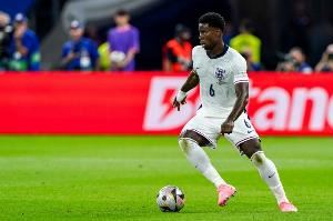 随队记者：利物浦出售球员回笼不少资金，可能同时签格伊&莱奥尼