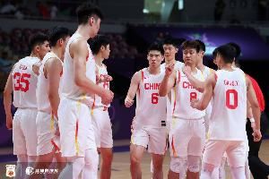 媒体人：中国男篮进4强已经达到预期 以下狗心态放手一搏或有奇效