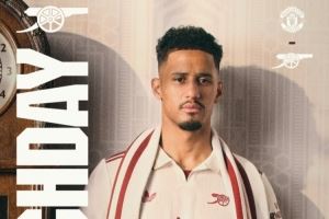 枪魔大战！阿森纳社媒发布客战曼联海报：萨利巴单人出镜