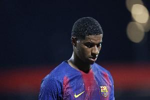 表现不佳！拉什福德赛后遭球迷批评：他把曼联的心态带到了巴萨