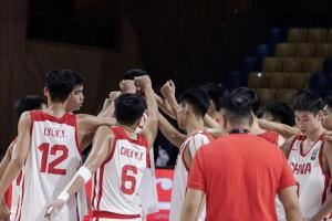 媒体人：拿到U17世界杯入场劵值得高兴 但今天这比赛状态不能惯着