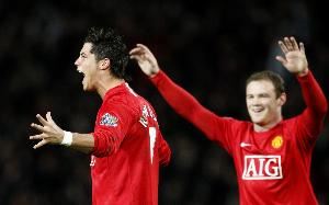 鲁尼：我是说过梅西比C罗强但我很喜欢C罗，我想过去几年他更突出