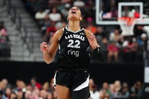 大失水准！阿贾-威尔逊半场11中1仅得3分5板2助3帽 后10投全铁