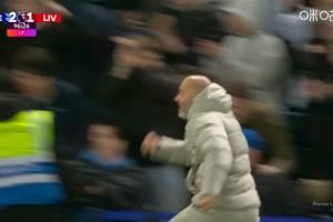 效果拉满！马雷斯卡疯狂庆祝，吃到第二张黄牌被罚下