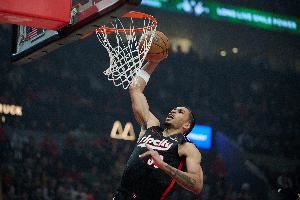 填满数据栏！卡马拉13中5得到14分4板3助1断2帽 三分9中4