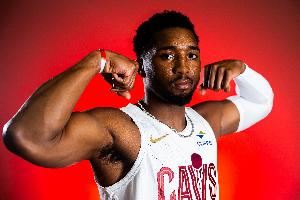 所向披靡！米切尔首节6投5中&三分3中3 独得13分2助攻3抢断