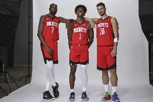 杜兰特降薪3000万？阿门笑言：真的吗？我都不知道他这么慷慨