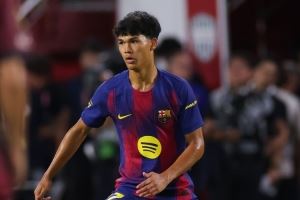 世体：西汉姆联关注巴萨17岁新星德罗，可能冬窗开出报价