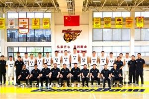 周鹏晒照：我的第五次全运会！期待再次拥抱冠军！ ​​​